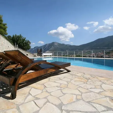 וילה Epidavros *